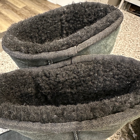 Big girl UGG Classic II Tall Boot youth size 4 women size 6 - Picture 7 of 8